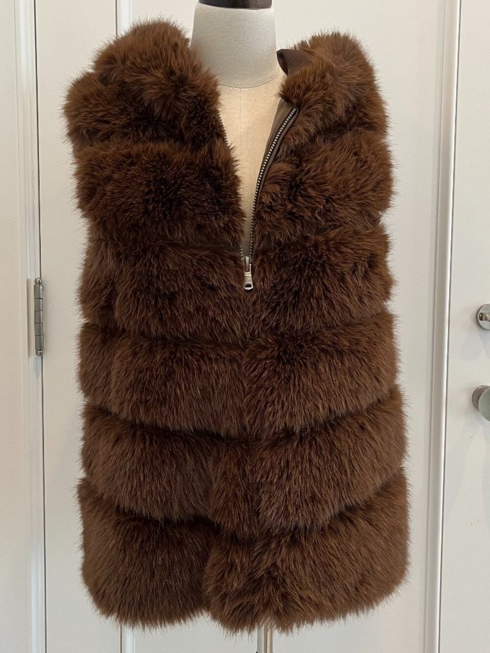 Avec Les Filles Faux Fur Hooded Brown Vest Size S